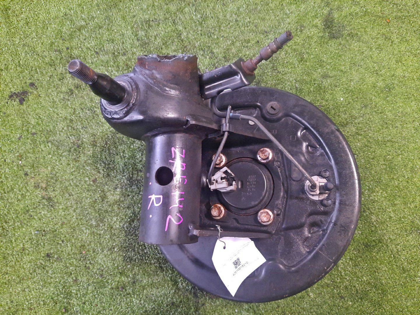 Ступица правая задняя TOYOTA AXIO, COROLLA FIELDER, COROLLA  AXIO, FIELDER NZE141, ZRE142, ZRE142G, NZE141G 1NZ-FE, 2ZR-FAE, 2ZR-FE 2 ракурс