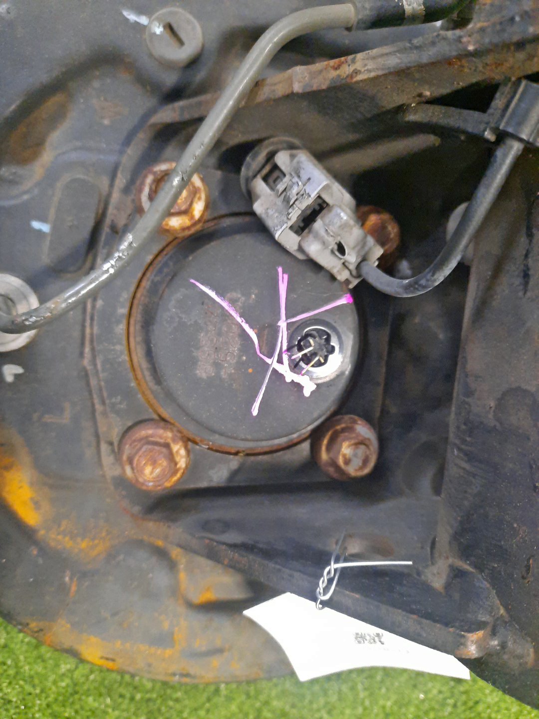 Ступица левая задняя TOYOTA AXIO, COROLLA FIELDER, COROLLA  AXIO, FIELDER NZE141, ZRE142, ZRE142G, NZE141G 1NZ-FE, 2ZR-FAE, 2ZR-FE 3 ракурс
