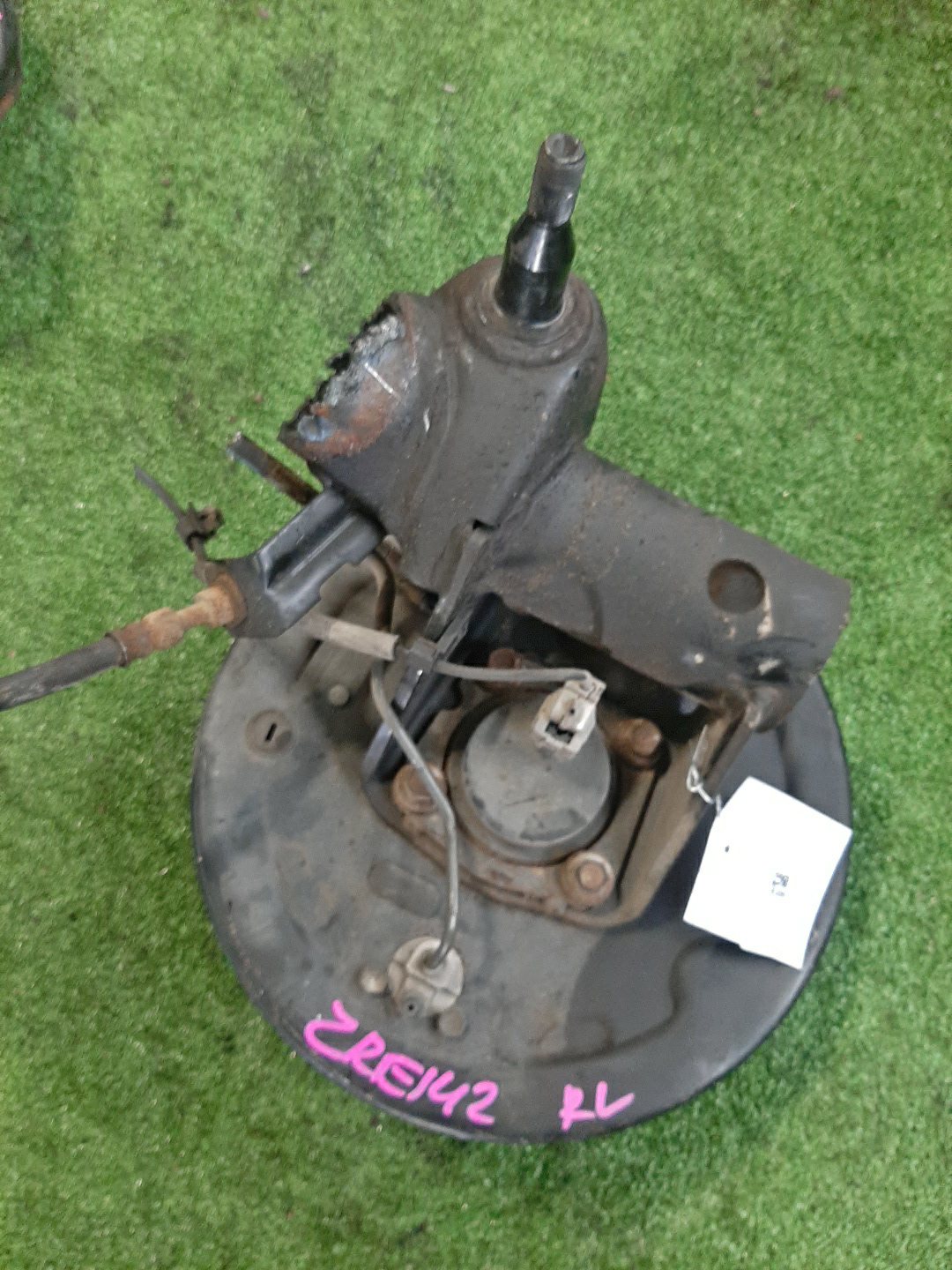 Ступица левая задняя TOYOTA AXIO, COROLLA FIELDER, COROLLA  AXIO, FIELDER NZE141, ZRE142, ZRE142G, NZE141G 1NZ-FE, 2ZR-FAE, 2ZR-FE 2 ракурс
