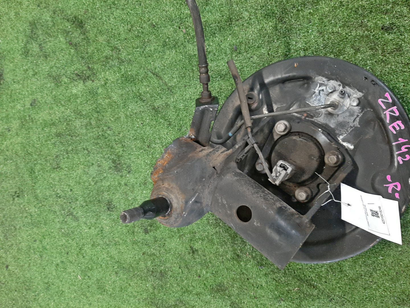 Ступица правая задняя TOYOTA AXIO, COROLLA FIELDER, COROLLA  AXIO, FIELDER NZE141, ZRE142, ZRE142G, NZE141G 1NZ-FE, 2ZR-FAE, 2ZR-FE 2 ракурс