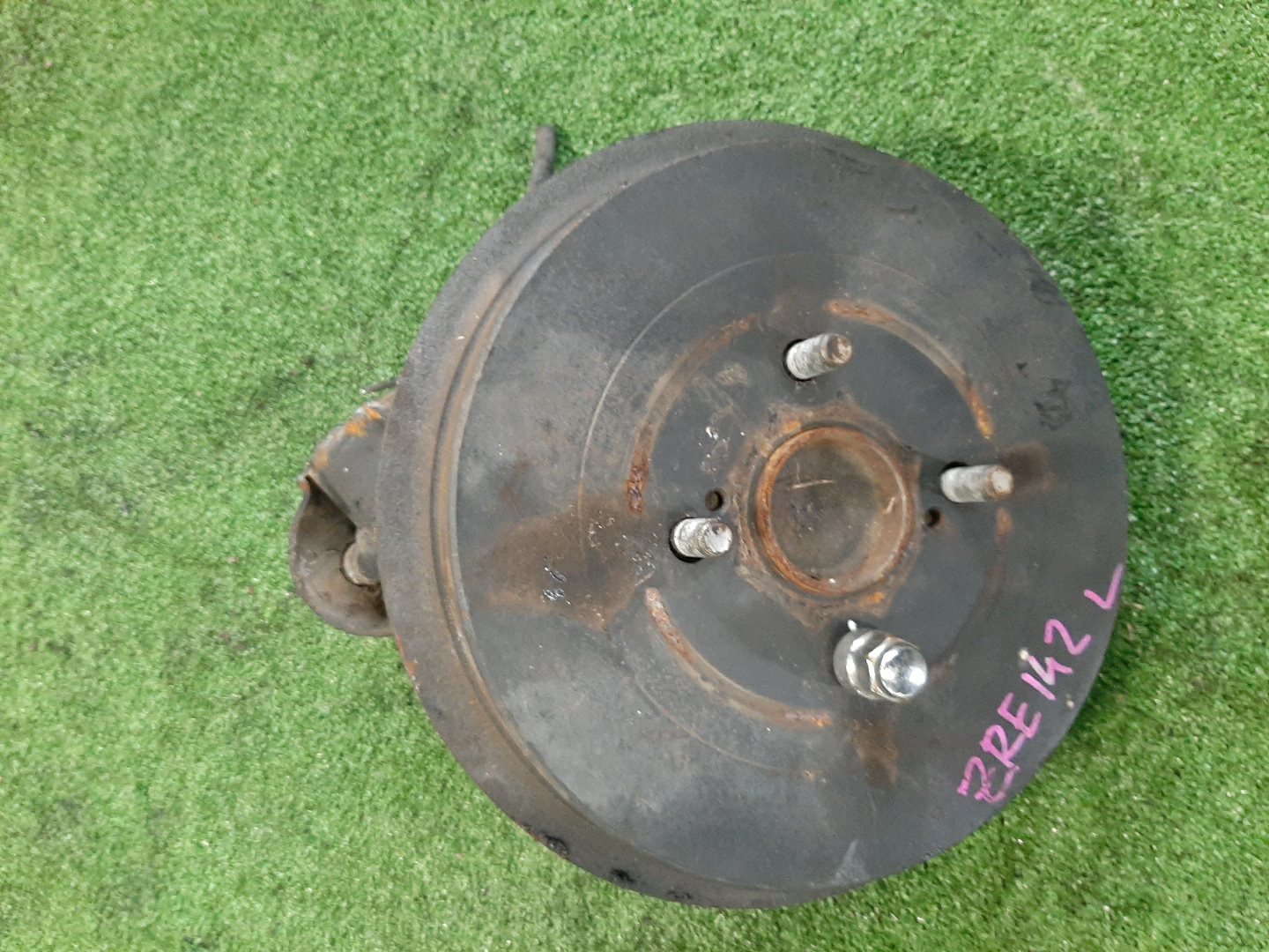 Ступица левая задняя TOYOTA AXIO, COROLLA FIELDER, COROLLA  AXIO, FIELDER NZE141, ZRE142, ZRE142G, NZE141G 1NZ-FE, 2ZR-FAE, 2ZR-FE 1 ракурс