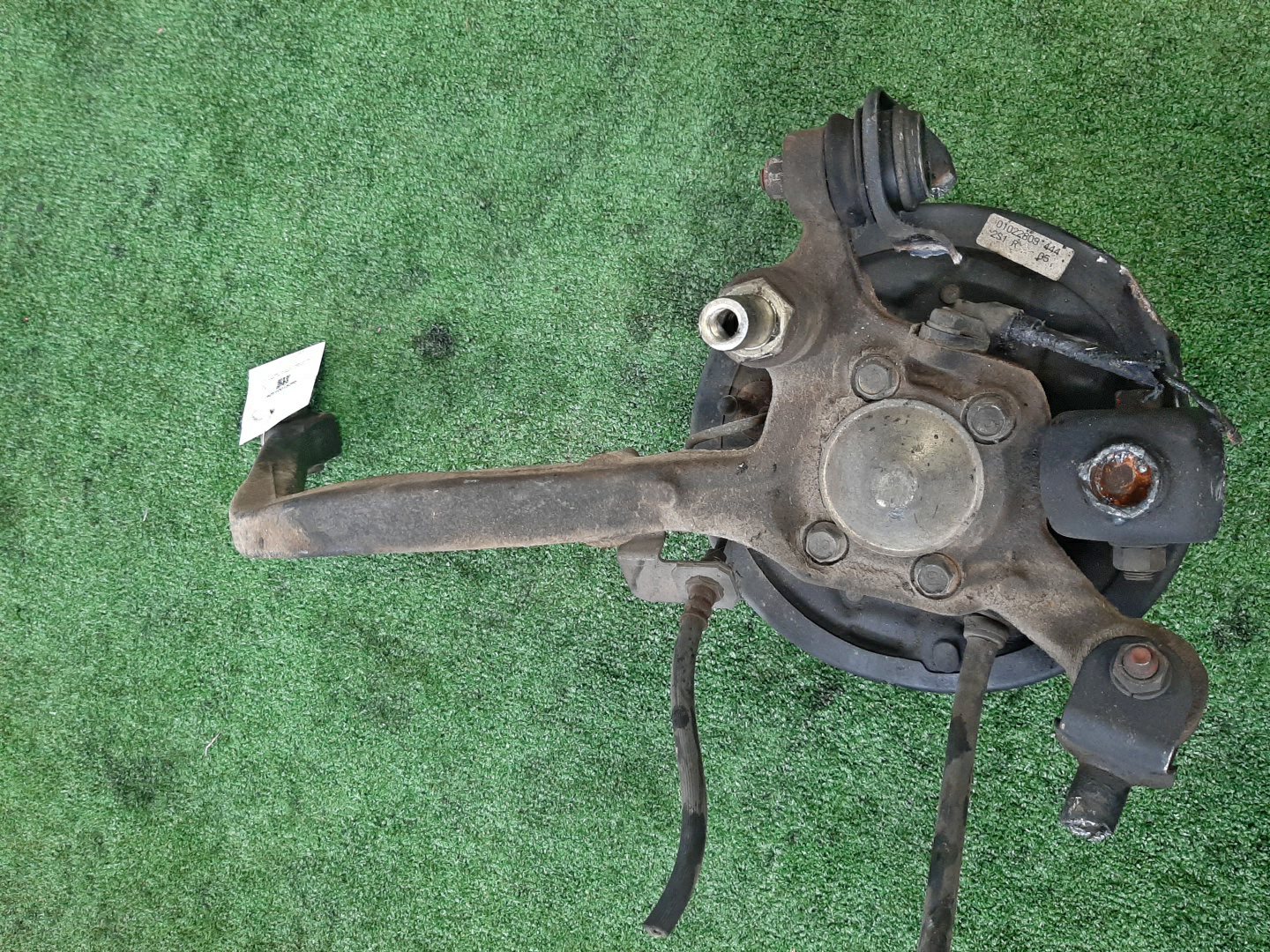 Ступица правая задняя MITSUBISHI GALANT, LEGNUM EA1A, EA7A, EA3A, EA1W, EA3W, EA4W, EA5W, EA7W 4G93, 4G94, 4G64, 6A12, 6A13 3 ракурс