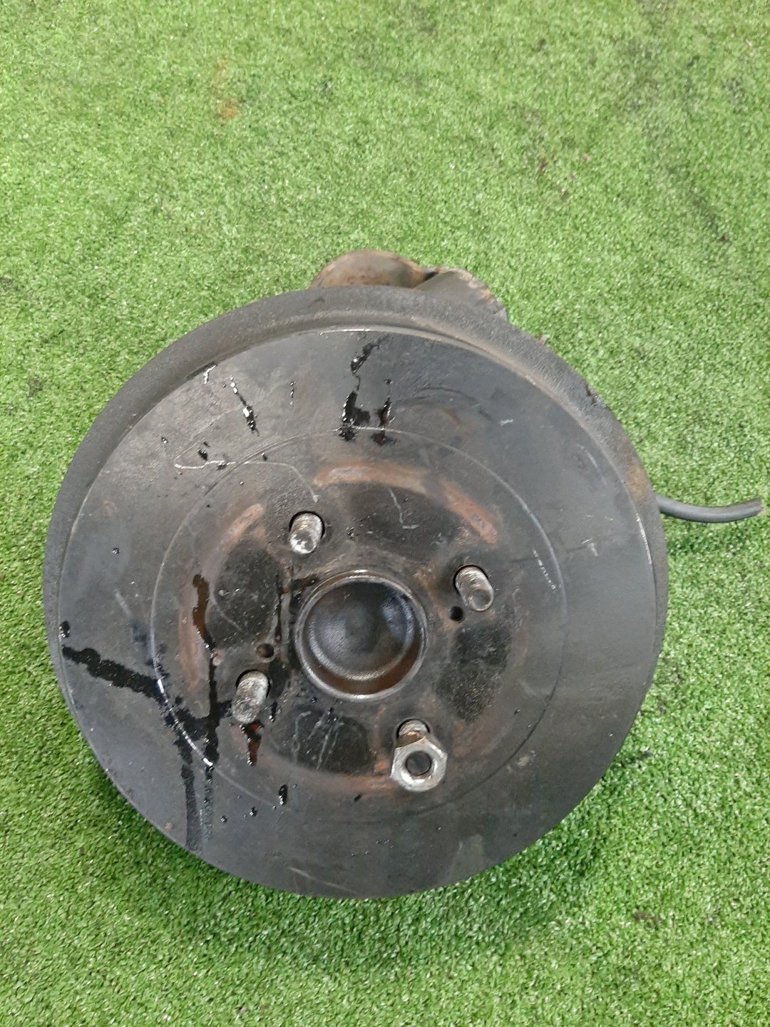Ступица левая задняя TOYOTA AXIO, COROLLA FIELDER, COROLLA  AXIO, FIELDER NZE141, ZRE142, ZRE142G, NZE141G 1NZ-FE, 2ZR-FAE, 2ZR-FE 1 ракурс