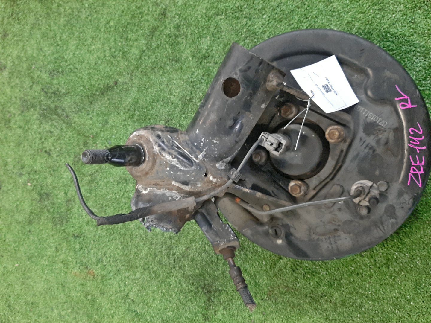 Ступица левая задняя TOYOTA AXIO, COROLLA FIELDER, COROLLA  AXIO, FIELDER NZE141, ZRE142, ZRE142G, NZE141G 1NZ-FE, 2ZR-FAE, 2ZR-FE 2 ракурс