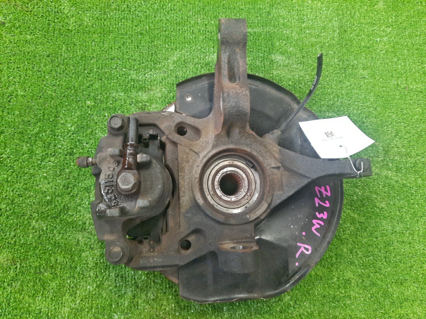 Ступица правая передняя MITSUBISHI COLT PLUS, COLT Z22W, Z21W, Z23W, Z24W, Z24A, Z23A, Z21A, Z25A, Z26A, Z28A, Z22A 4A90, 4A91, 4G19, 4G15 2 ракурс