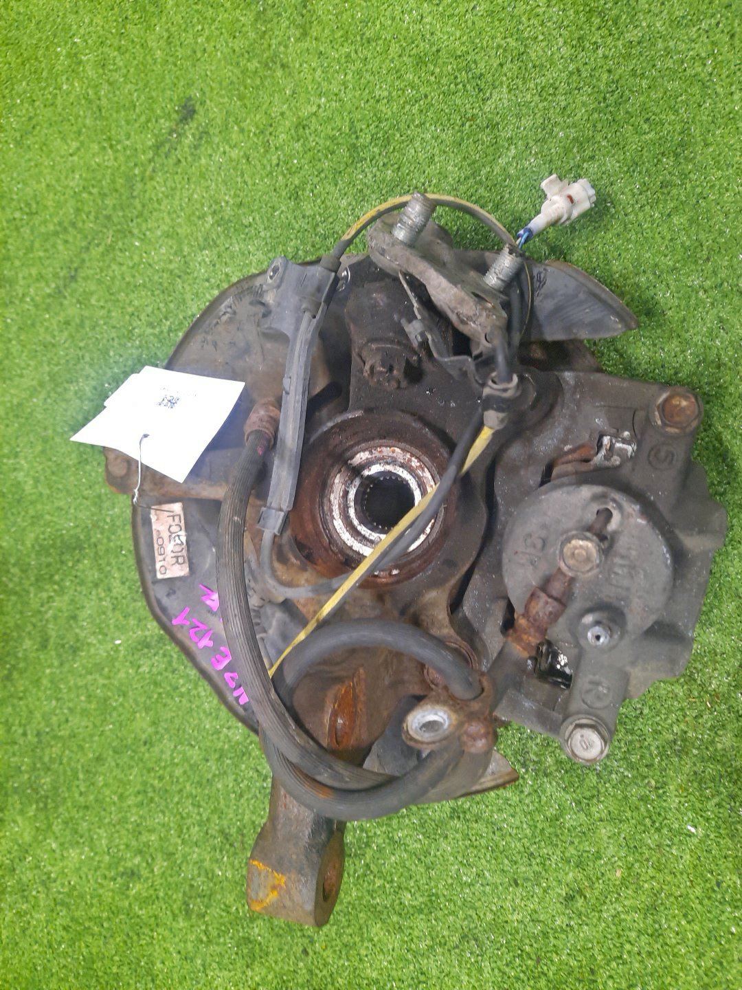 Ступица правая передняя TOYOTA COROLLA, COROLLA FIELDER, ALLEX, COROLLA RUNX NZE121, NZE121G 1NZ-FE 3 ракурс