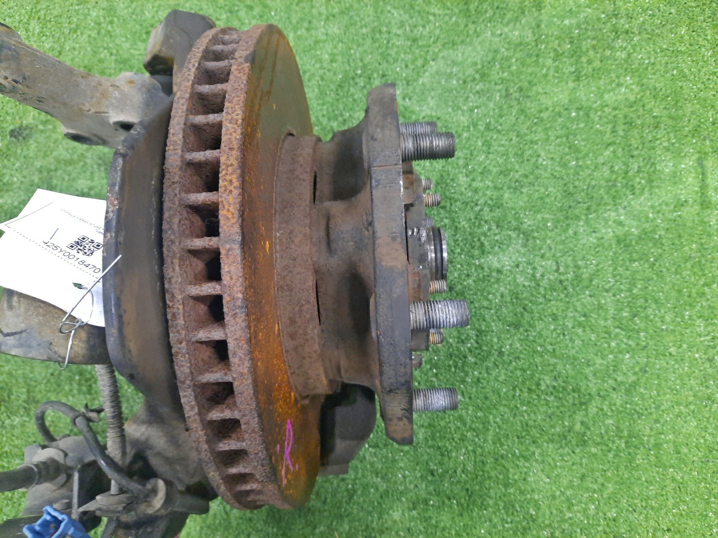 Ступица правая передняя NISSAN ATLAS SZ4F24 ZD30DDTI 3 ракурс
