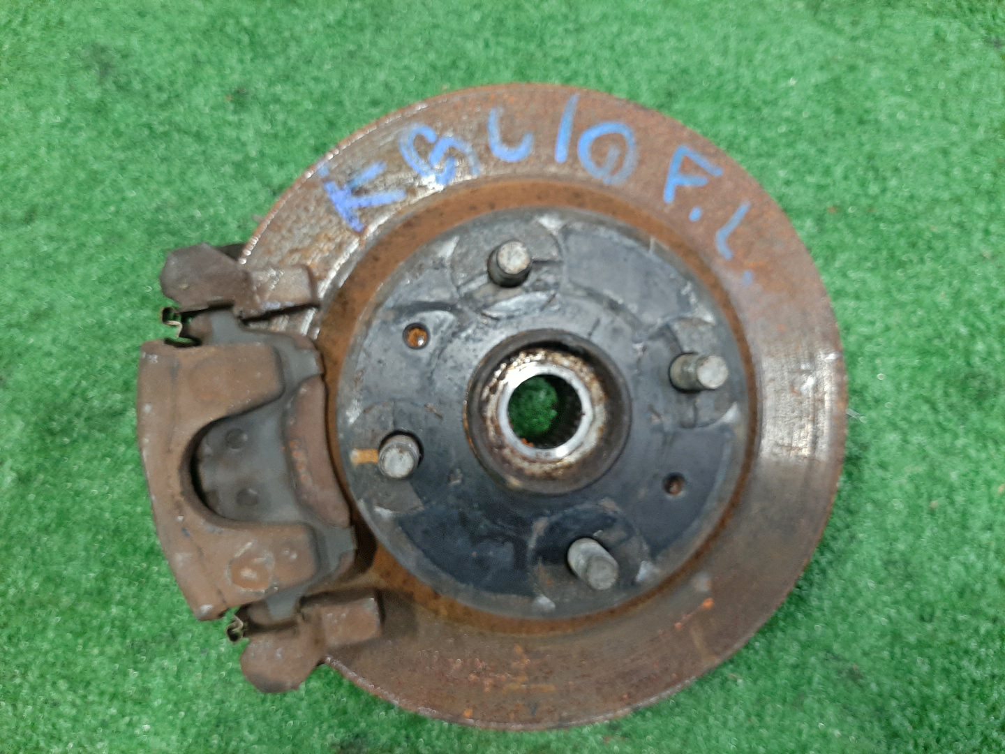 Ступица левая передняя  TOYOTA PASSO, BOON KGC15, KGC10, QNC10, M301S, M310S, M300S 1KR-FE, K3-VE 1 ракурс