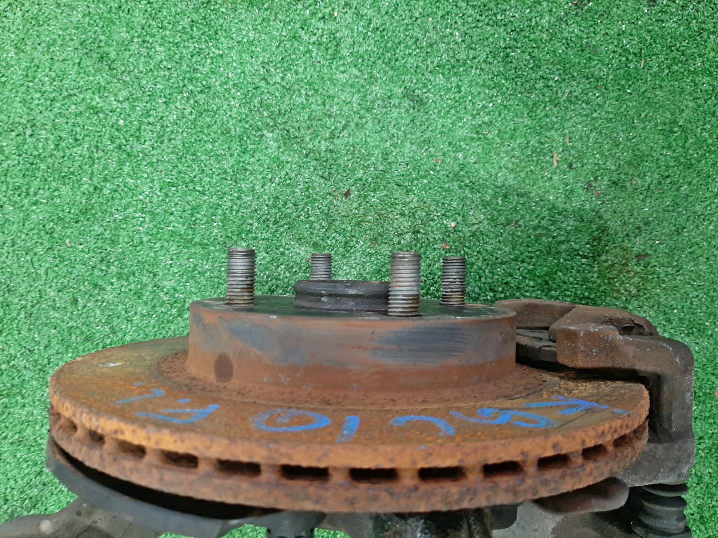 Ступица левая передняя TOYOTA PASSO, BOON KGC15, KGC10, QNC10, M301S, M310S, M300S 1KR-FE, K3-VE 2 ракурс