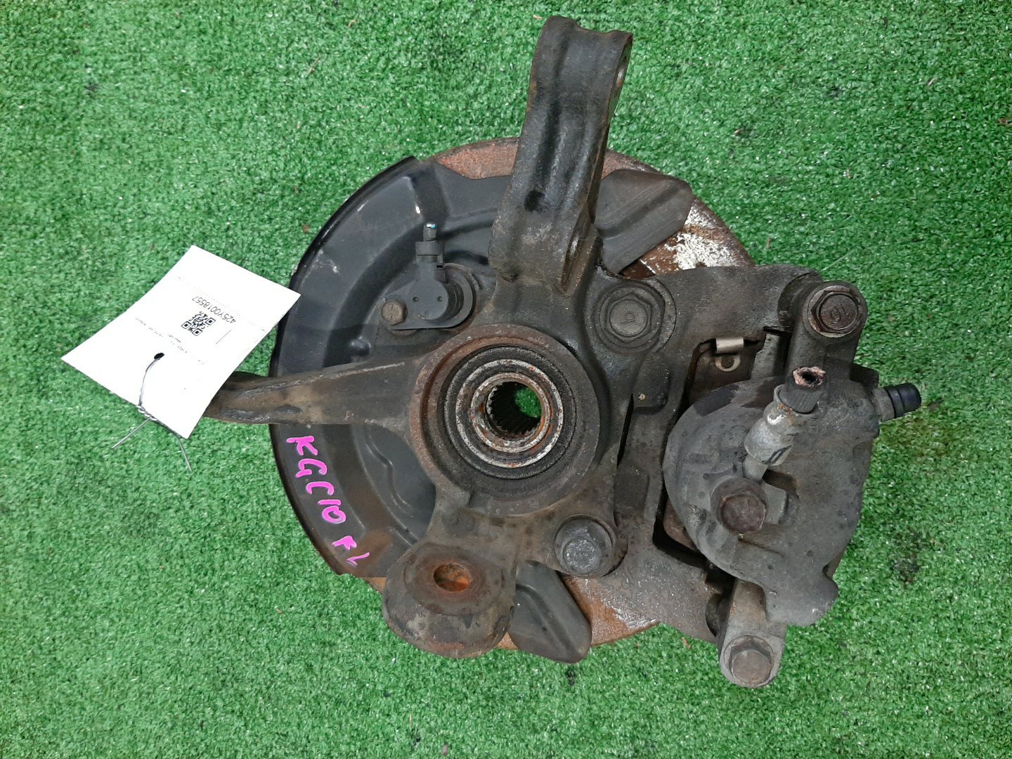 Ступица левая передняя TOYOTA PASSO, BOON KGC15, KGC10, QNC10, M301S, M310S, M300S 1KR-FE, K3-VE 3 ракурс