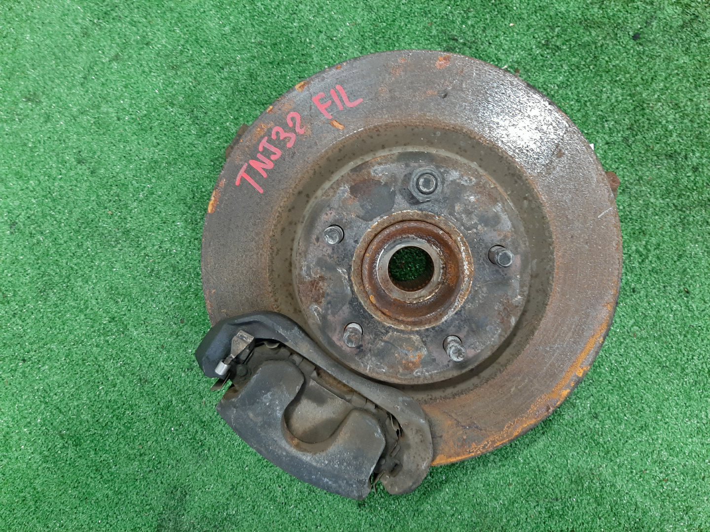 Ступица левая передняя NISSAN TEANA TNJ32, PJ32, J32 QR25DE, VQ35DE, VQ25DE 1 ракурс