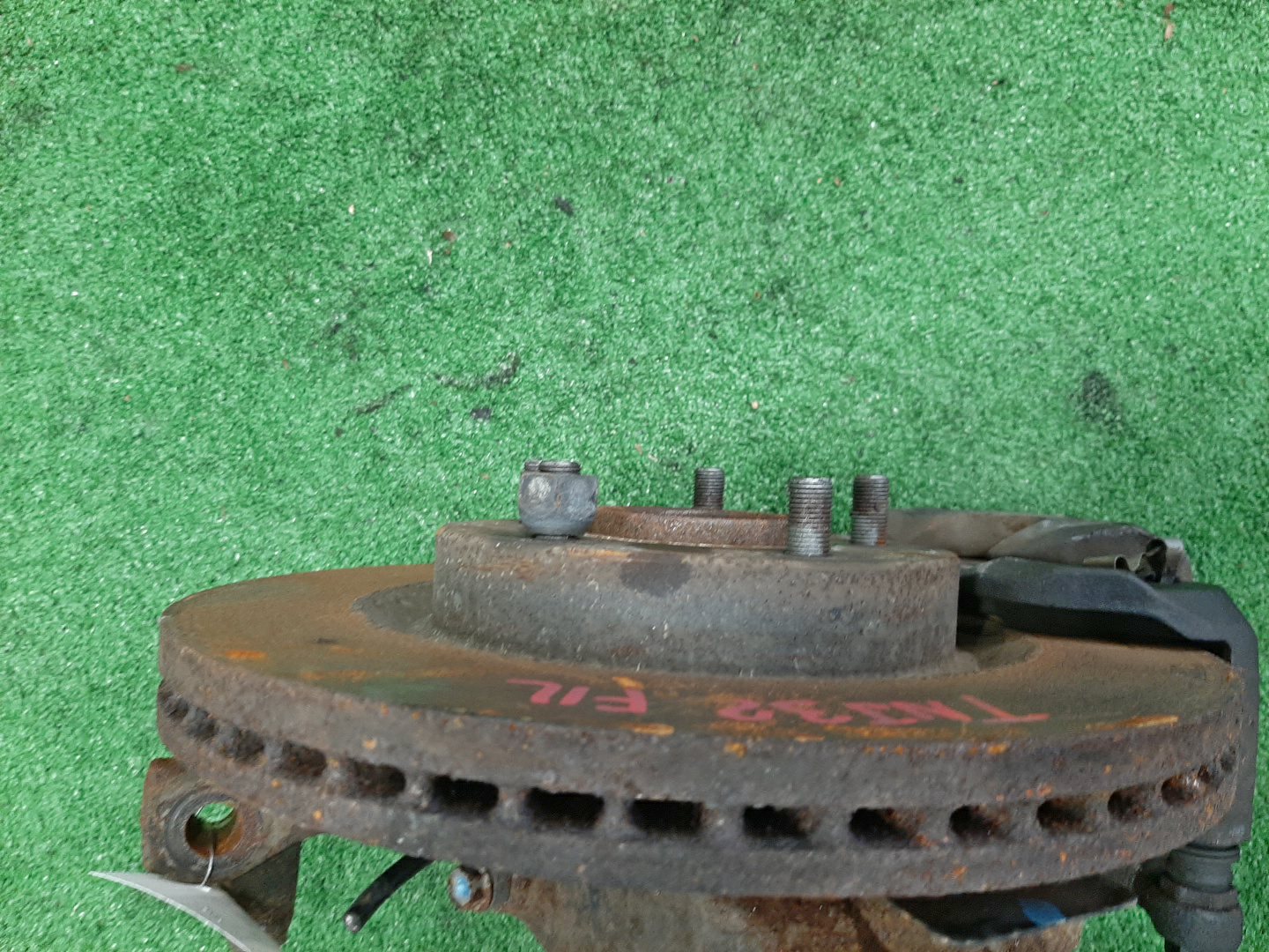 Ступица левая передняя NISSAN TEANA TNJ32, PJ32, J32 QR25DE, VQ35DE, VQ25DE 2 ракурс