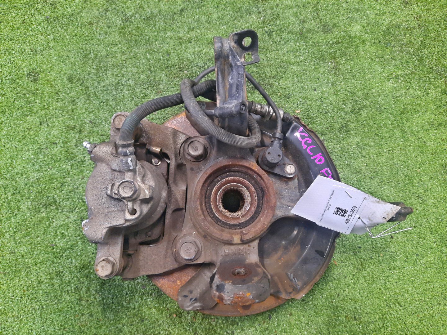 Ступица правая передняя TOYOTA PASSO, BOON KGC15, KGC10, QNC10, M301S, M310S, M300S 1KR-FE, K3-VE 2 ракурс