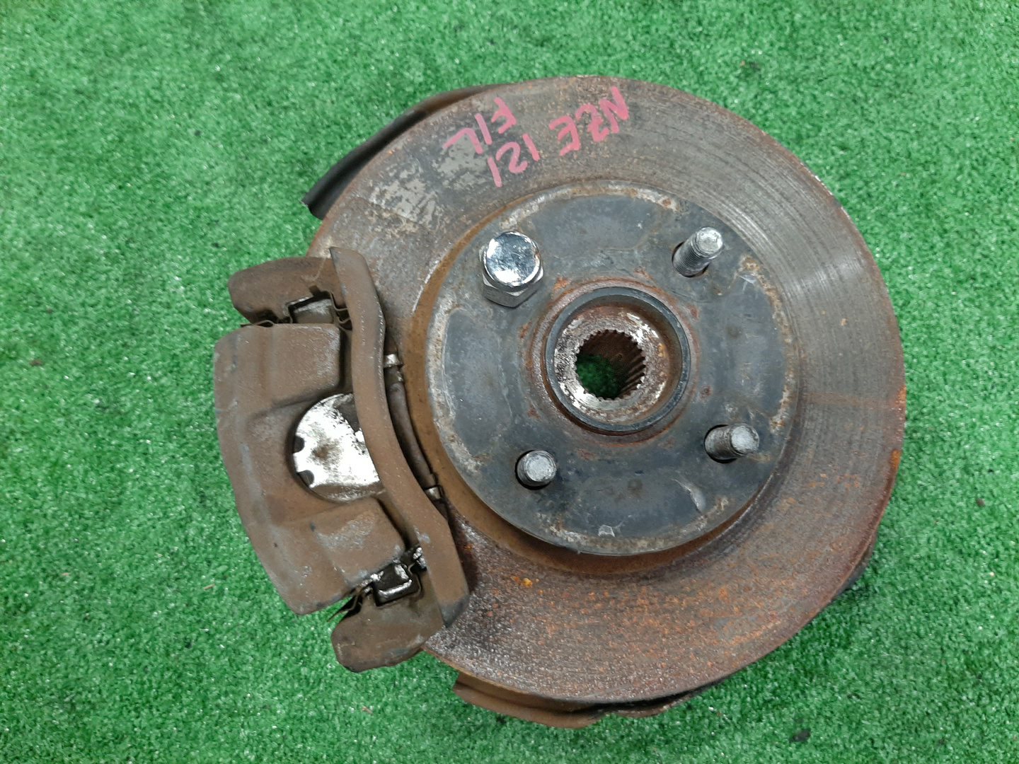 Ступица левая передняя TOYOTA COROLLA, COROLLA FIELDER, ALLEX, COROLLA RUNX NZE121 1NZ-FE 1 ракурс