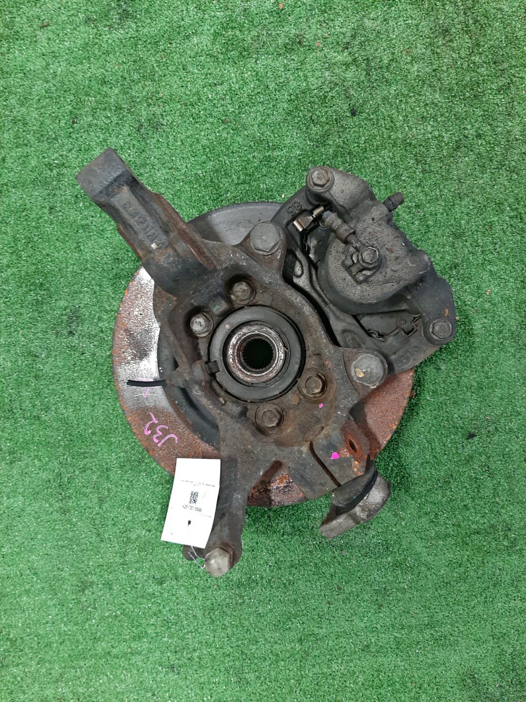 Ступица левая передняя NISSAN TEANA TNJ32, PJ32, J32 QR25DE, VQ35DE, VQ25DE 3 ракурс