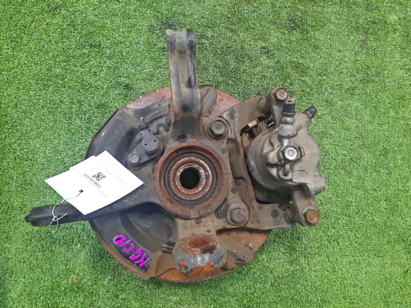 Ступица левая передняя TOYOTA PASSO, BOON KGC15, KGC10, QNC10, M301S, M310S, M300S 1KR-FE, K3-VE 2 ракурс