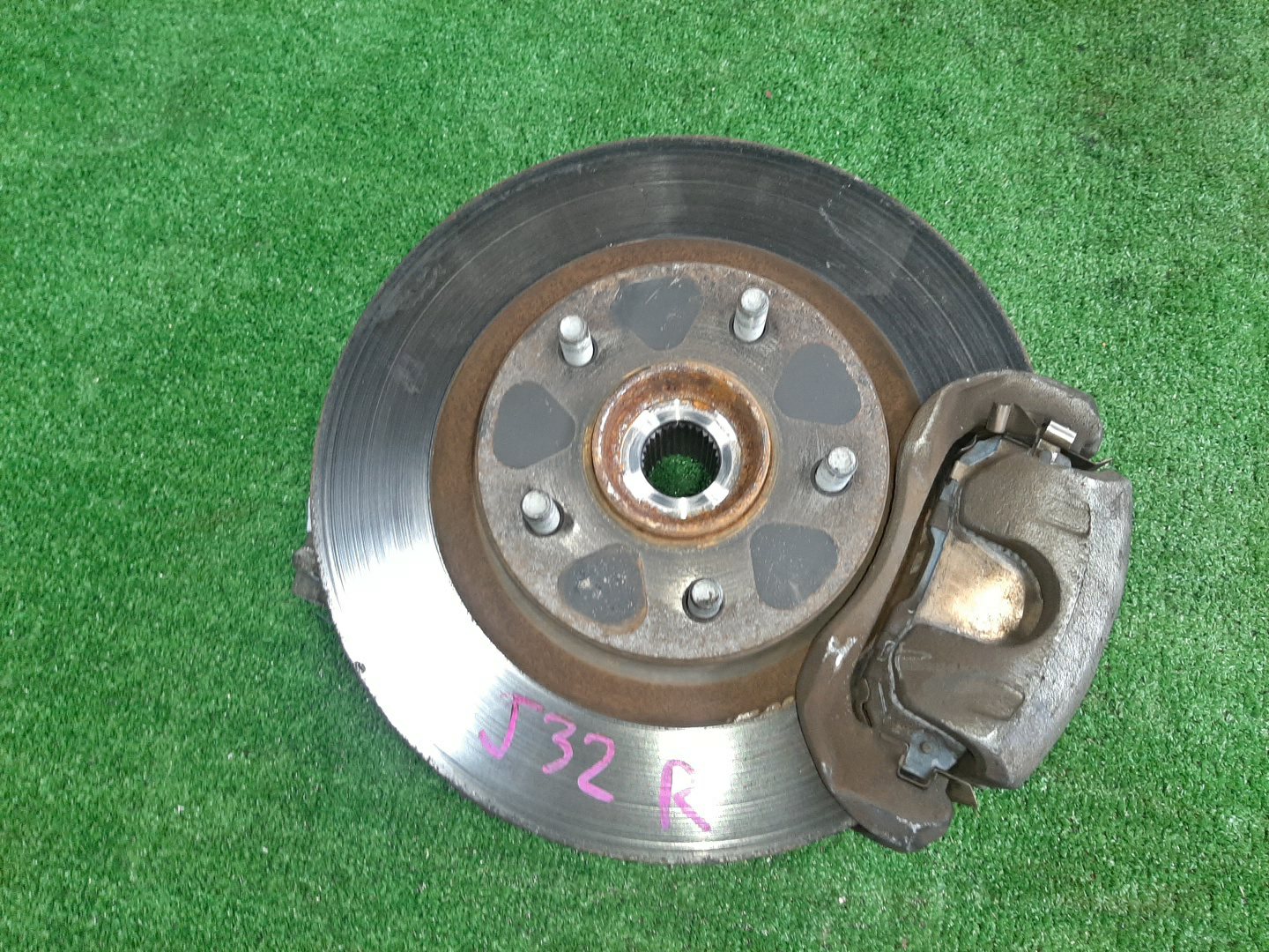 Ступица правая передняя NISSAN TEANA TNJ32, PJ32, J32 QR25DE, VQ35DE, VQ25DE 1 ракурс