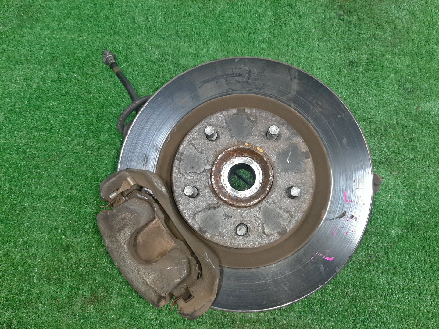 Ступица левая передняя NISSAN TEANA TNJ32, PJ32, J32 QR25DE, VQ35DE, VQ25DE 1 ракурс