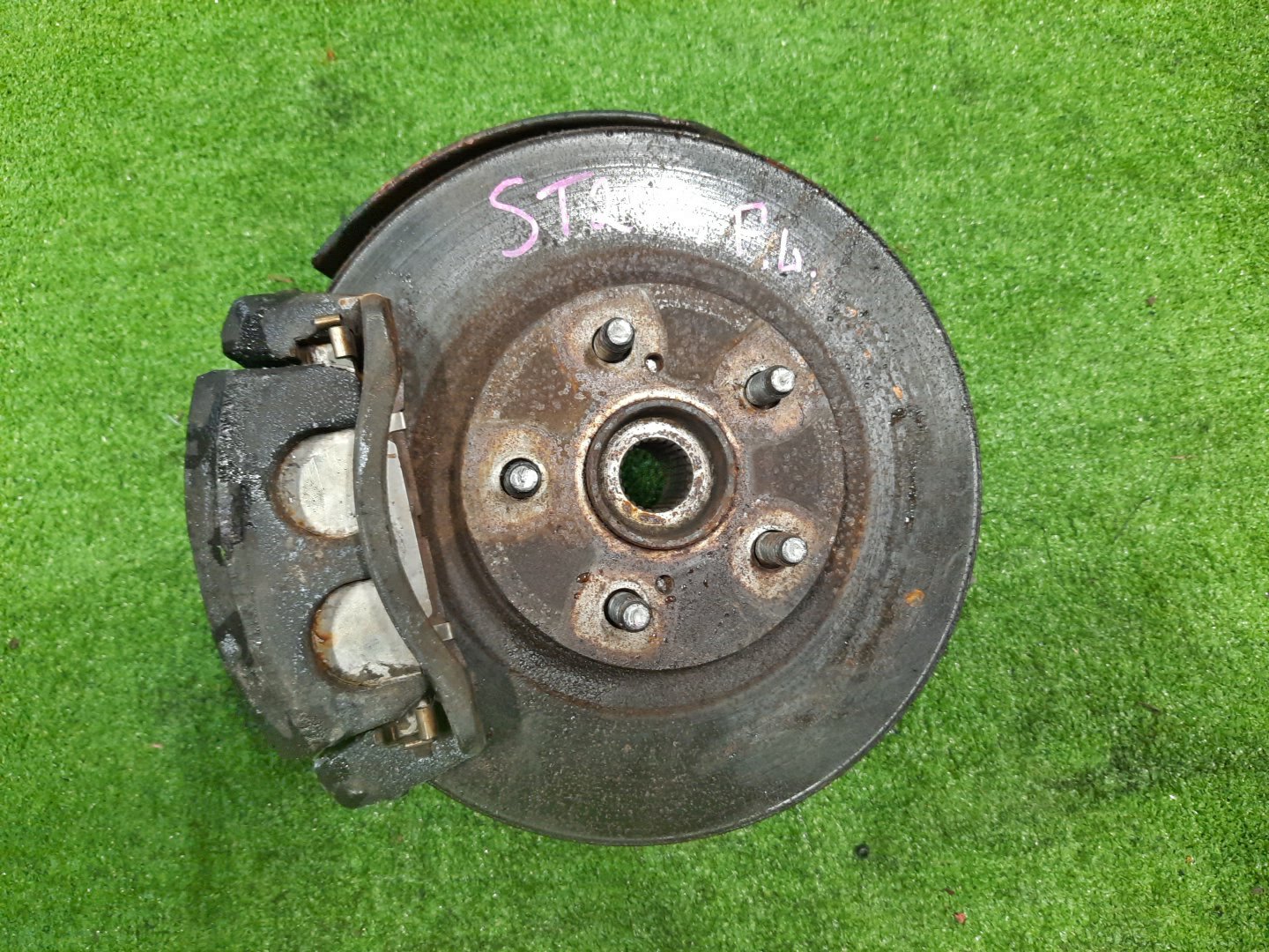 Ступица левая передняя TOYOTA CELICA, CORONA EXIV, CURREN, CARINA ED ST202, ST206 3S-GE 1 ракурс