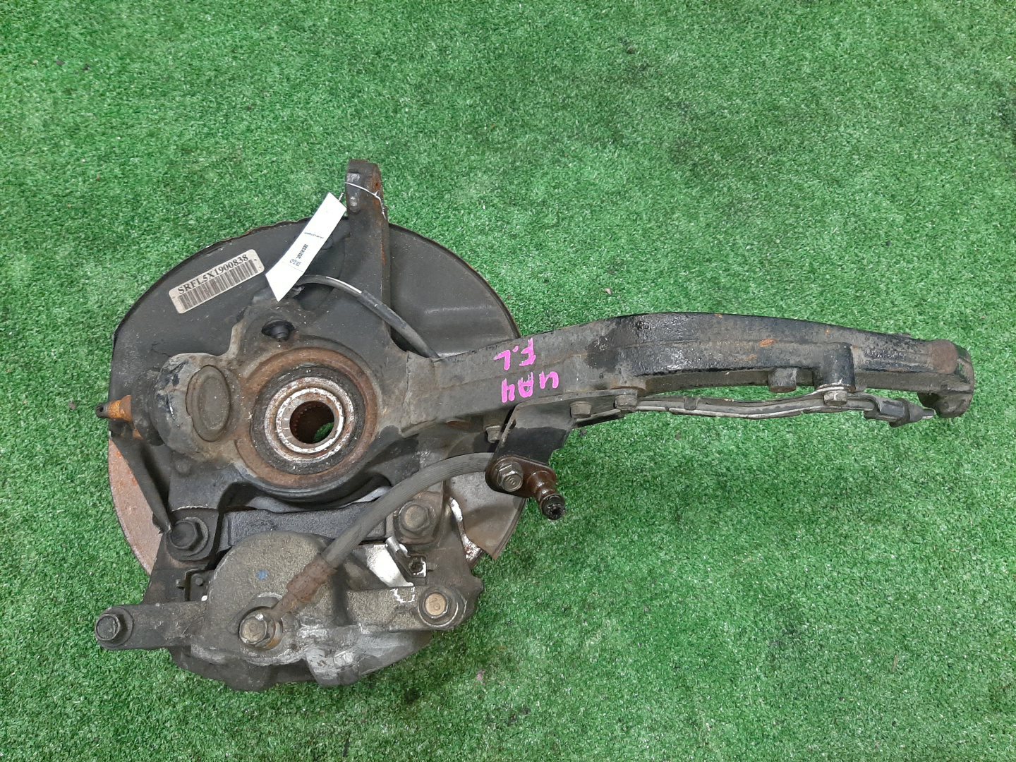 Ступица левая передняя HONDA INSPIRE, SABER UA4, UA5 J25A, J32A 3 ракурс
