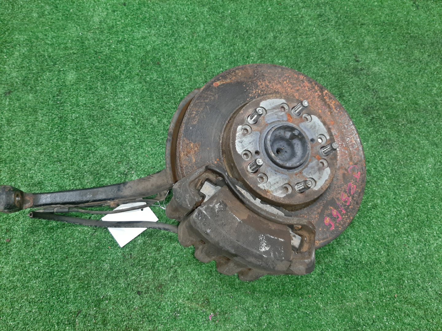 Ступица правая передняя TOYOTA ARISTO, CROWN MAJESTA JZS160, JZS147, JZS177, JZS155, UZS157, UZS141, UZS151, JZS149, UZS175 2JZ-GE, 2JZ-GTE, 2JZ-FSE, 1UZ-FE 1 ракурс Ступица правая передняя TOYOTA ARISTO, CROWN MAJESTA JZS160, JZS147, JZS177, JZS155, UZS157, UZS141, UZS151, JZS149, UZS175 2JZ-GE, 2JZ-GTE, 2JZ-FSE, 1UZ-FE 1 ракурс
