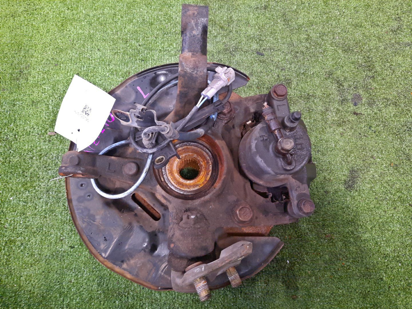 Ступица левая передняя TOYOTA PREMIO, ALLION ZZT240, NZT240 1ZZ-FE, 1NZ-FE 2 ракурс