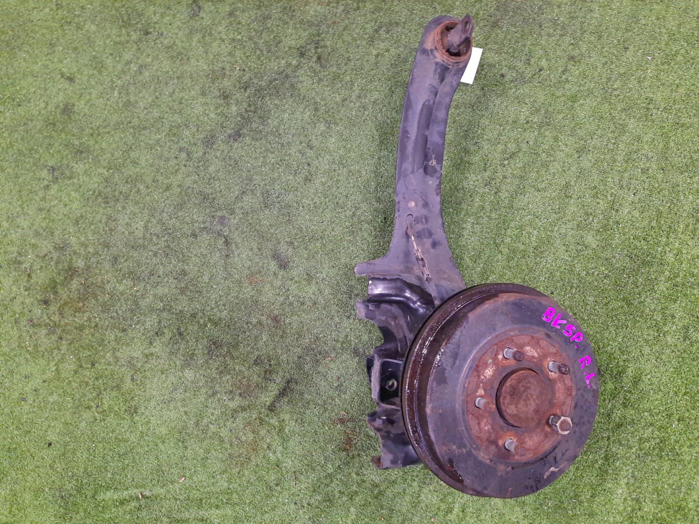 Ступица левая задняя  MAZDA AXELA BK5P, BK3P, BKEP ZY-VE, L3-VE, LF-VE, LF-DE 1 ракурс