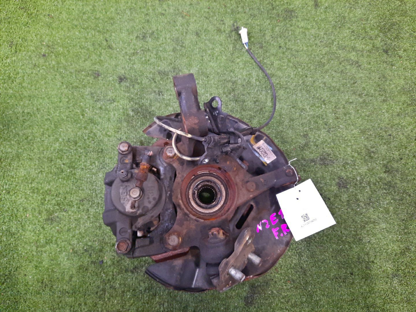 Ступица правая передняя TOYOTA AXIO, COROLLA FIELDER, COROLLA AXIO, FIELDER NZE141, ZRE142, ZRE142G, NZE141G 1NZ-FE, 2ZR-FAE, 2ZR-FE 2 ракурс Ступица правая передняя TOYOTA AXIO, COROLLA FIELDER, COROLLA AXIO, FIELDER NZE141, ZRE142, ZRE142G, NZE141G 1NZ-FE, 2ZR-FAE, 2ZR-FE 2 ракурс