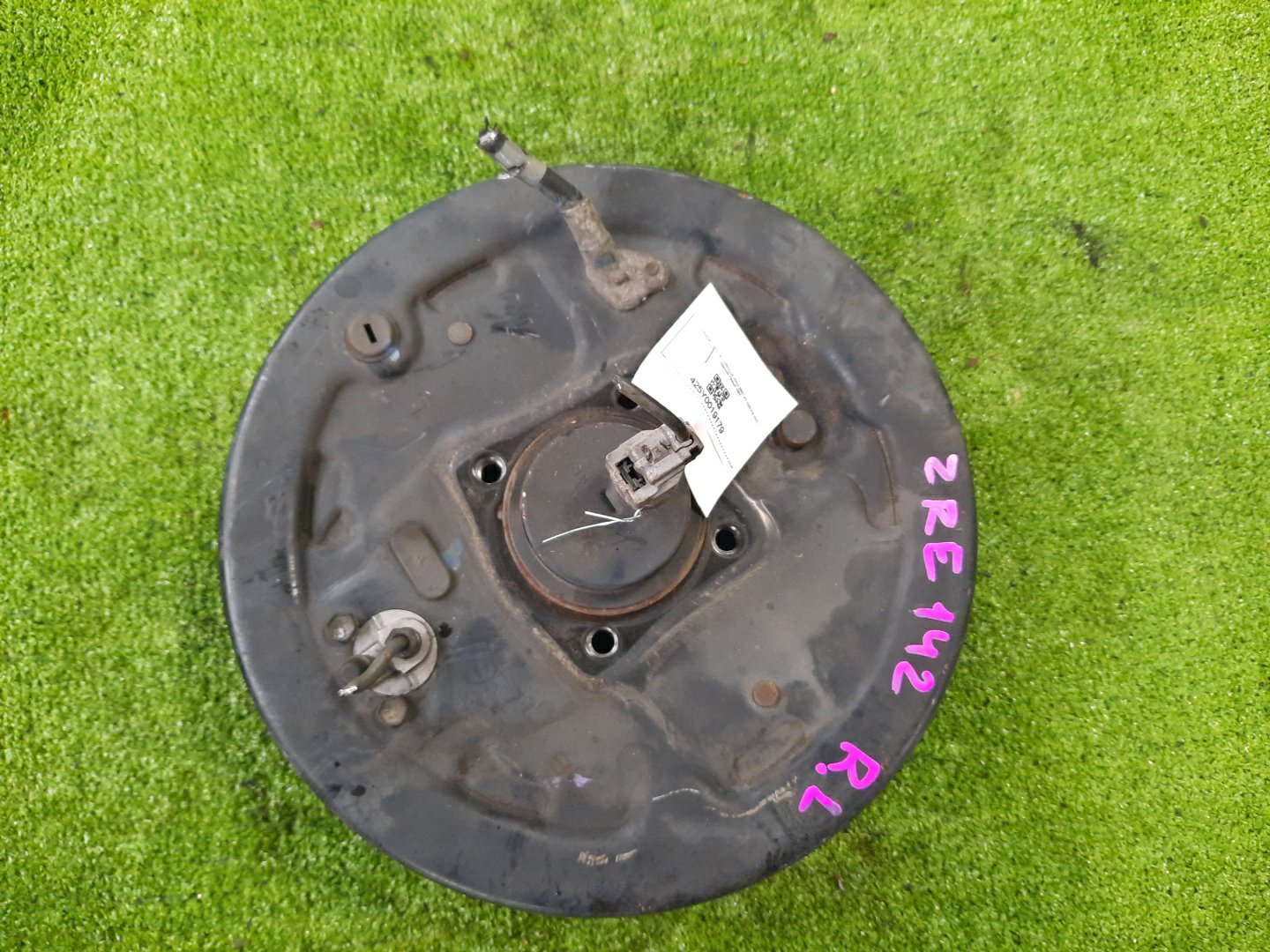 Ступица левая задняя TOYOTA AXIO, COROLLA FIELDER, COROLLA  AXIO, FIELDER NZE141, ZRE142, ZRE142G, NZE141G 1NZ-FE, 2ZR-FAE, 2ZR-FE 2 ракурс