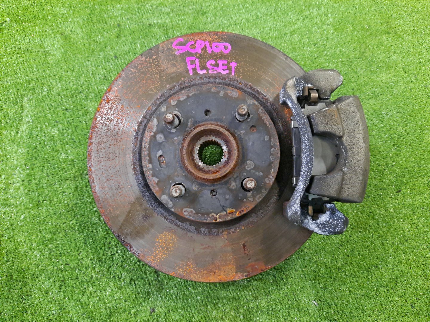 Ступица правая передняя TOYOTA VITZ, RACTIS NCP91, NCP100, SCP100 1NZ-FE, 2SZ-FE 1 ракурс