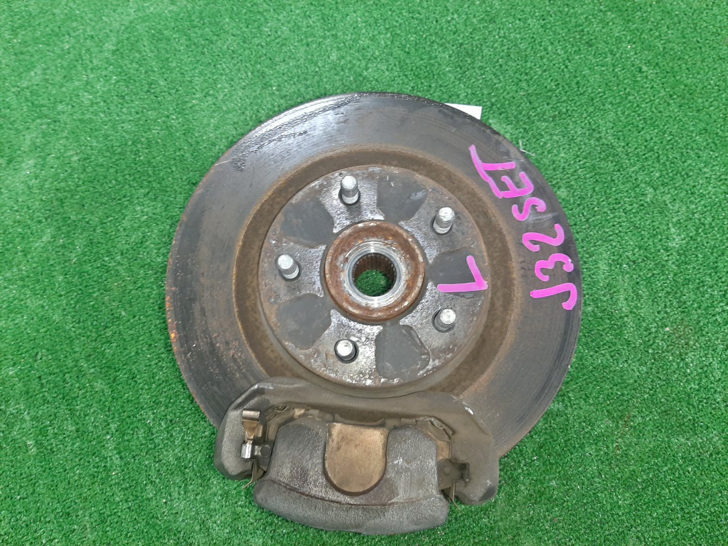 Ступица левая передняя NISSAN TEANA TNJ32, PJ32, J32 QR25DE, VQ35DE, VQ25DE 1 ракурс