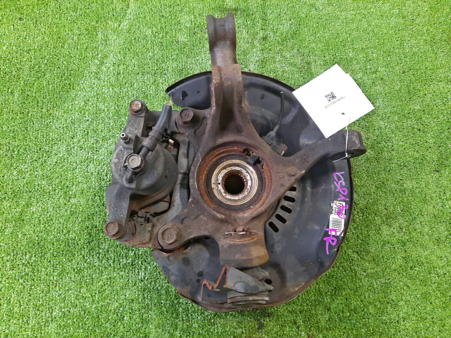 Ступица правая передняя TOYOTA VITZ , KSP130, NSP130, NHP130, NCP131 1NR-FE, 1KR-FE, 1NZ-FXE, 1NZ-FE 2 ракурс Ступица правая передняя TOYOTA VITZ , KSP130, NSP130, NHP130, NCP131 1NR-FE, 1KR-FE, 1NZ-FXE, 1NZ-FE 2 ракурс