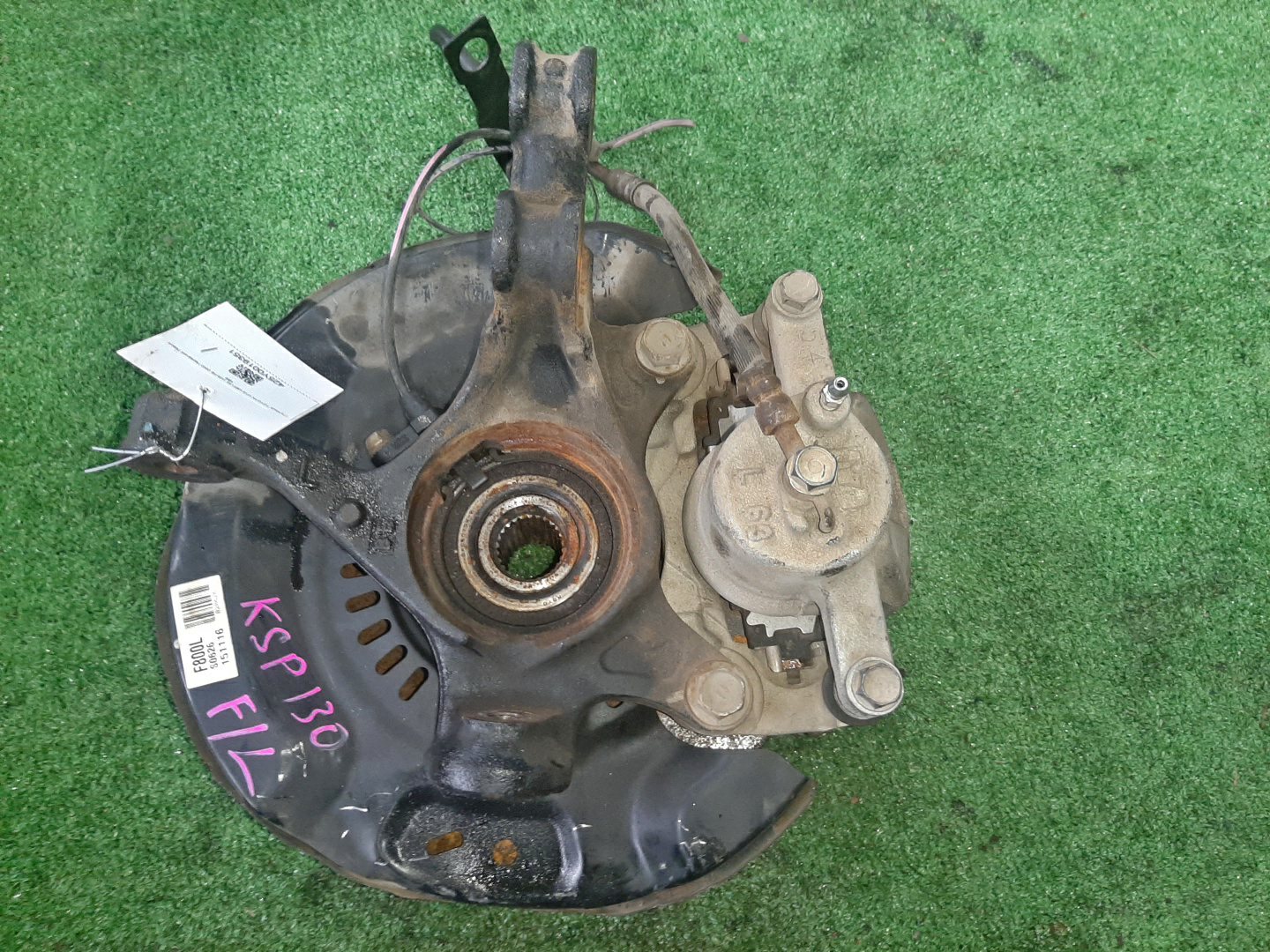 Ступица левая передняя TOYOTA VITZ , KSP130, NSP130, NHP130, NCP131 1NR-FE, 1KR-FE, 1NZ-FXE, 1NZ-FE 2 ракурс Ступица левая передняя TOYOTA VITZ , KSP130, NSP130, NHP130, NCP131 1NR-FE, 1KR-FE, 1NZ-FXE, 1NZ-FE 2 ракурс
