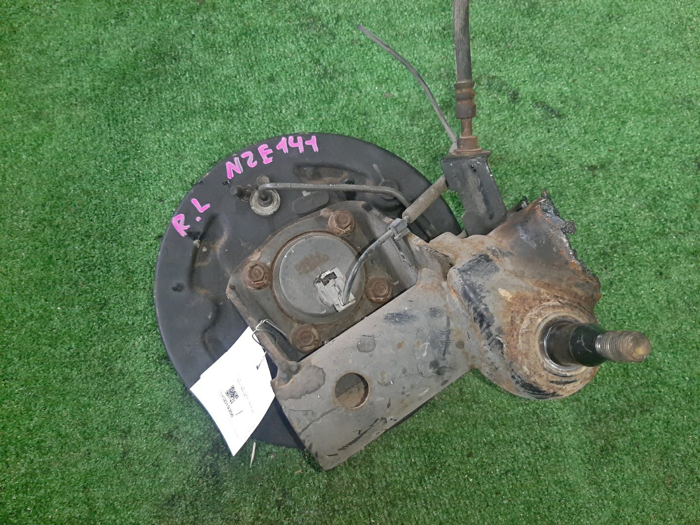 Ступица левая задняя TOYOTA AXIO, COROLLA FIELDER, COROLLA  AXIO, FIELDER NZE141, ZRE142, ZRE142G, NZE141G 1NZ-FE, 2ZR-FAE, 2ZR-FE 2 ракурс
