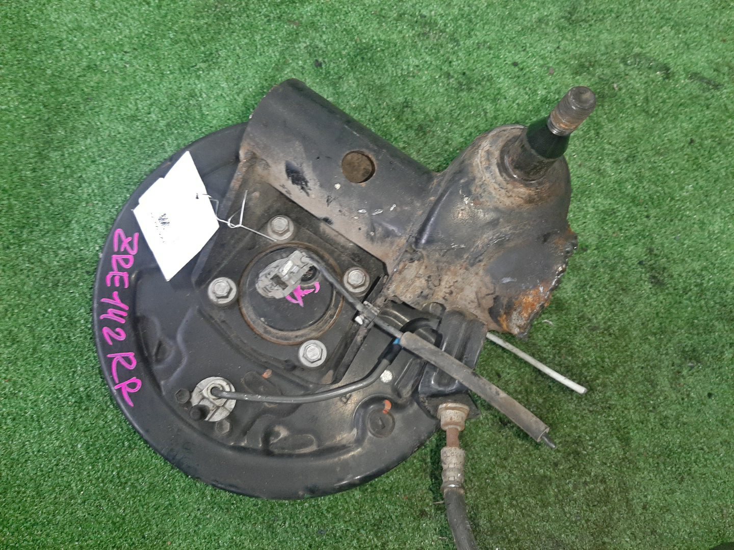 Ступица правая задняя TOYOTA AXIO, COROLLA FIELDER, COROLLA  AXIO, FIELDER NZE141, ZRE142, ZRE142G, NZE141G 1NZ-FE, 2ZR-FAE, 2ZR-FE 2 ракурс