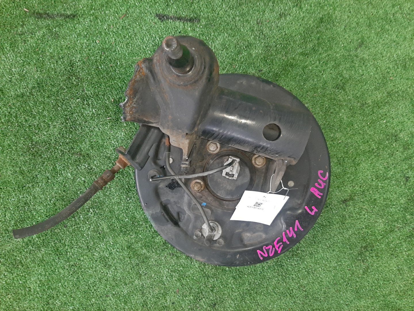 Ступица левая задняя TOYOTA AXIO, COROLLA FIELDER, COROLLA  AXIO, FIELDER NZE141, ZRE142, ZRE142G, NZE141G 1NZ-FE, 2ZR-FAE, 2ZR-FE 2 ракурс