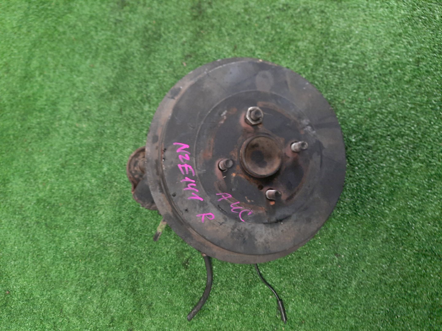 Ступица правая задняя TOYOTA AXIO, COROLLA FIELDER, COROLLA  AXIO, FIELDER NZE141, ZRE142, ZRE142G, NZE141G 1NZ-FE, 2ZR-FAE, 2ZR-FE 1 ракурс
