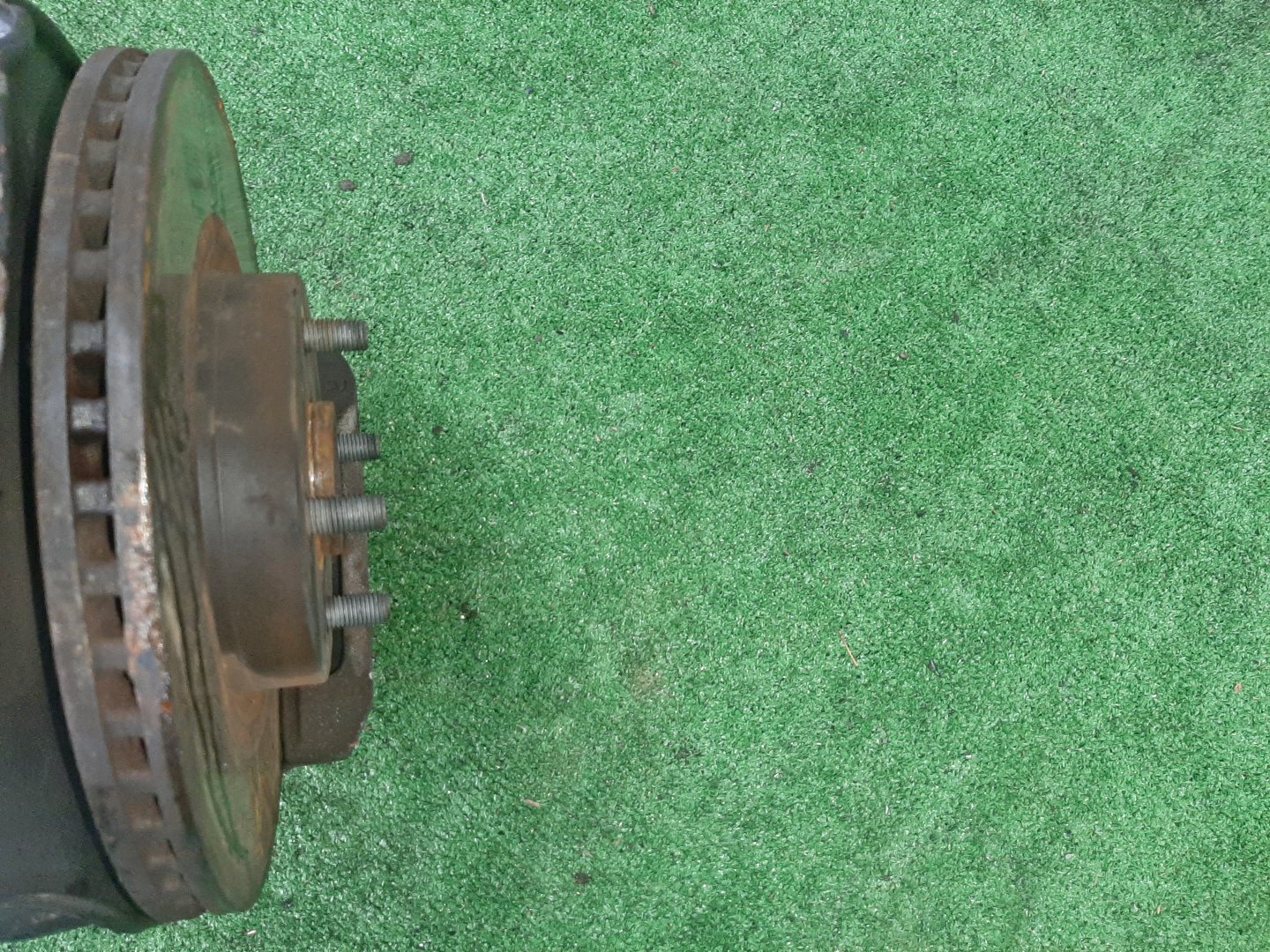 Ступица правая передняя TOYOTA AXIO, COROLLA FIELDER, COROLLA  AXIO, FIELDER NZE141, ZRE142, ZRE142G, NZE141G 1NZ-FE, 2ZR-FAE, 2ZR-FE 3 ракурс