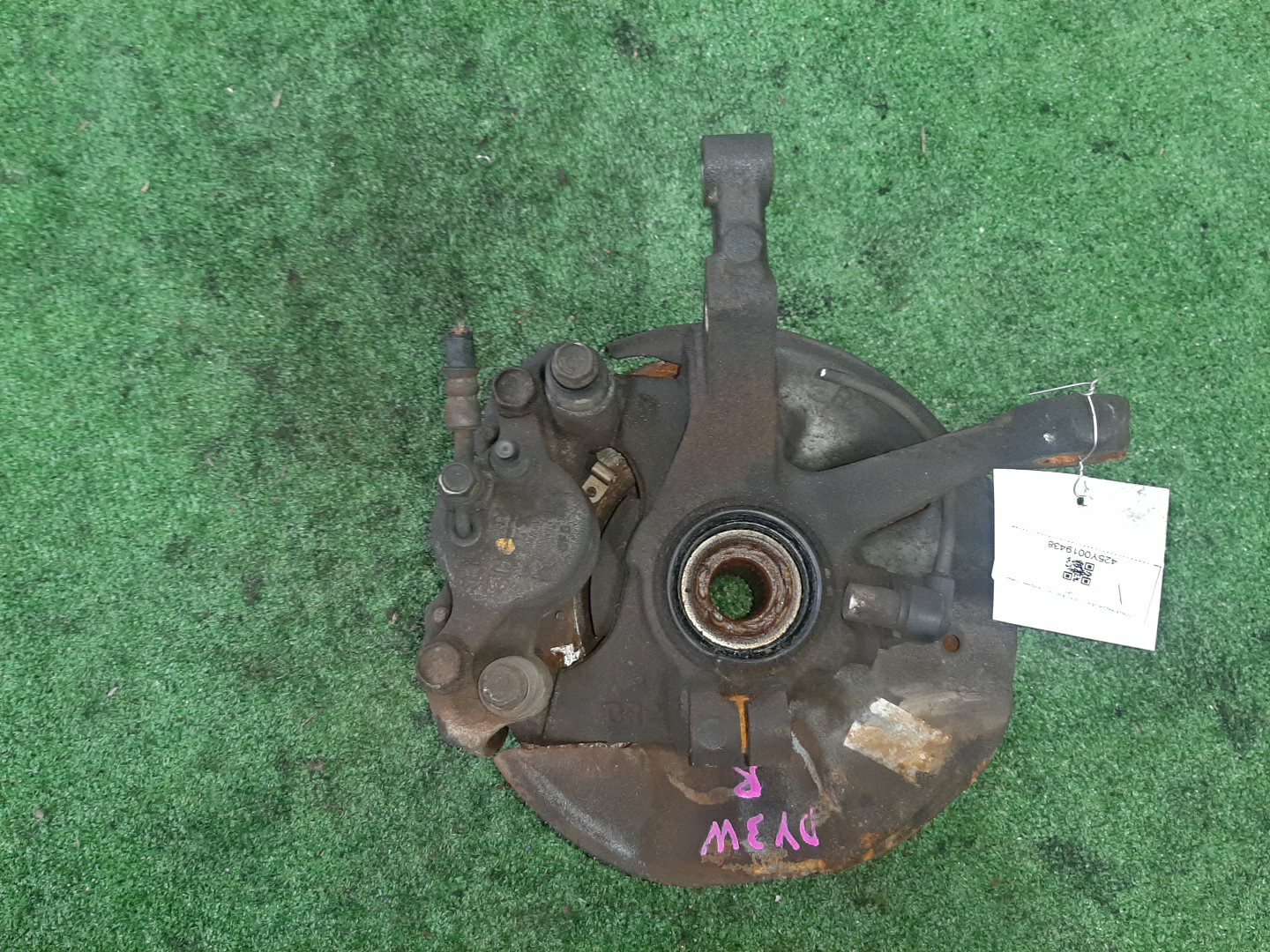 Ступица правая передняя MAZDA DEMIO DW3W, DW5W B3E, B3ME, B3, B5E, B5ME, B5 2 ракурс