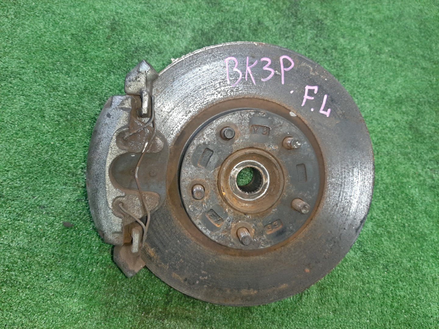 Ступица левая передняя  MAZDA AXELA BK5P, BK3P, BKEP ZY-VE, L3-VE, LF-DE 1 ракурс