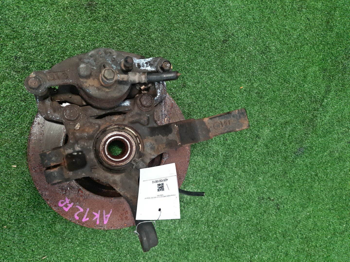 Ступица правая передняя NISSAN MARCH AK12 CR12DE 3 ракурс