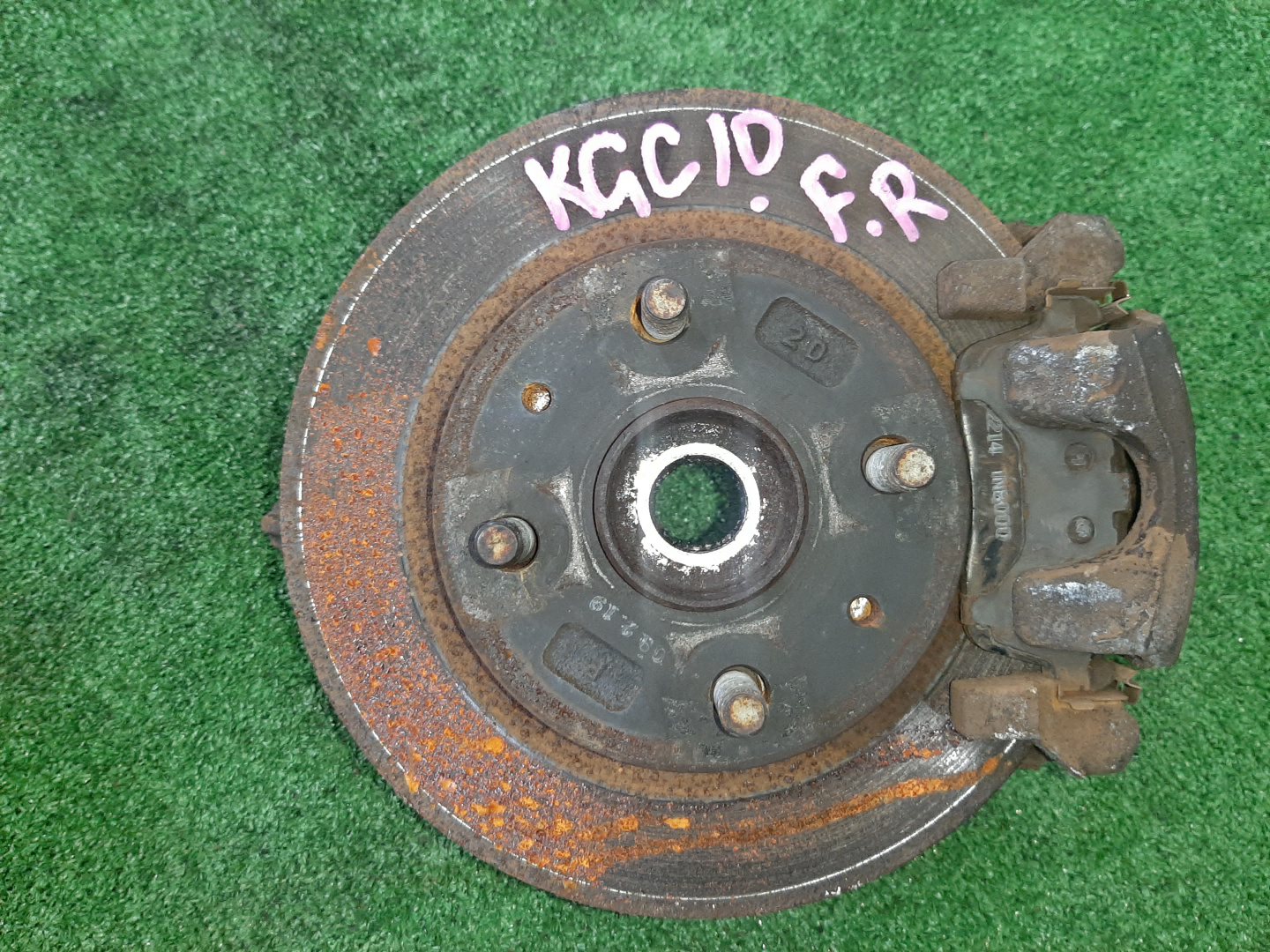 Ступица правая передняя  TOYOTA PASSO, BOON KGC15, KGC10, QNC10, M301S, M310S, M300S 1KR-FE, K3-VE 1 ракурс