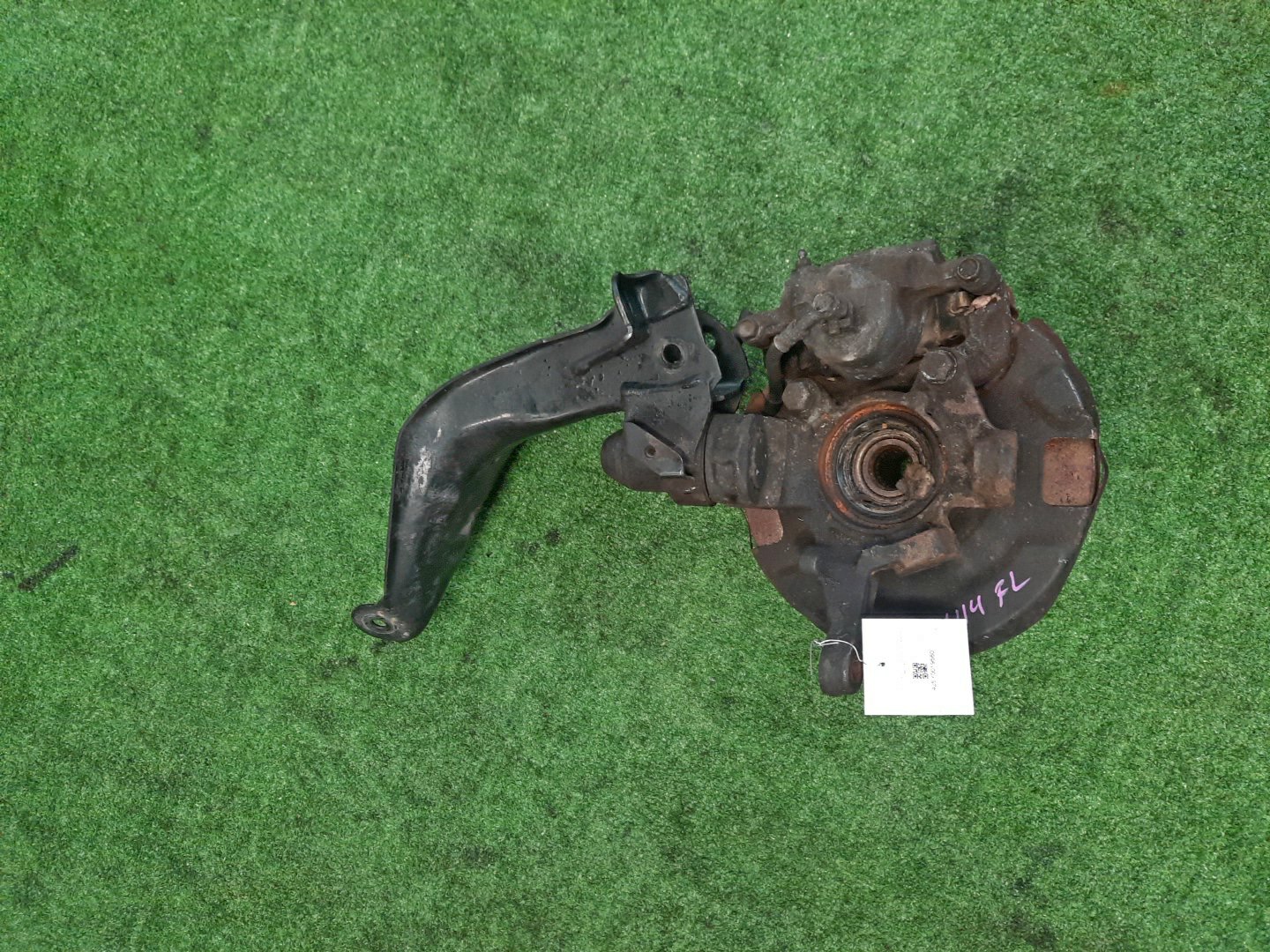 Ступица левая передняя NISSAN BLUEBIRD, PRIMERA SU14, U14, QU14, HU14, EU14, P11, WP11, QP11, HP11, WQP11, WHP11 CD20, SR20DE, QG18DE, QG18DD, SR18DE, SR20VE 3 ракурс