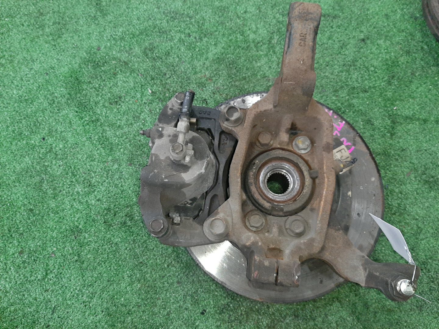 Ступица правая передняя NISSAN PRESAGE, TEANA TU31, TNU31, PU31, PNU31, J31, PJ31, TNJ31 QR25DE, VQ35DE, VQ23DE 2 ракурс