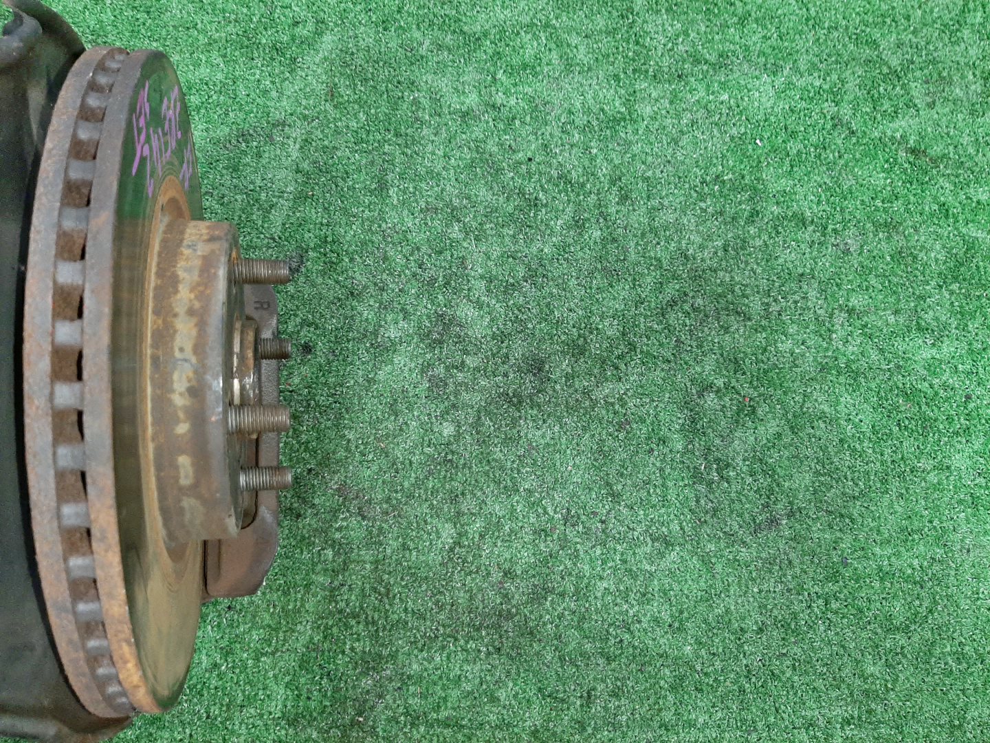 Ступица правая передняя TOYOTA AXIO, COROLLA FIELDER, COROLLA  AXIO, FIELDER NZE141, ZRE142, ZRE142G, NZE141G 1NZ-FE, 2ZR-FAE, 2ZR-FE 3 ракурс