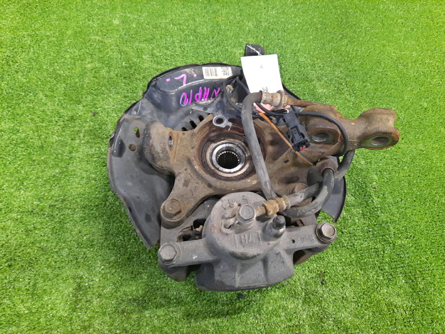 Ступица левая передняя TOYOTA AQUA NHP10 1NZ-FXE 3 ракурс