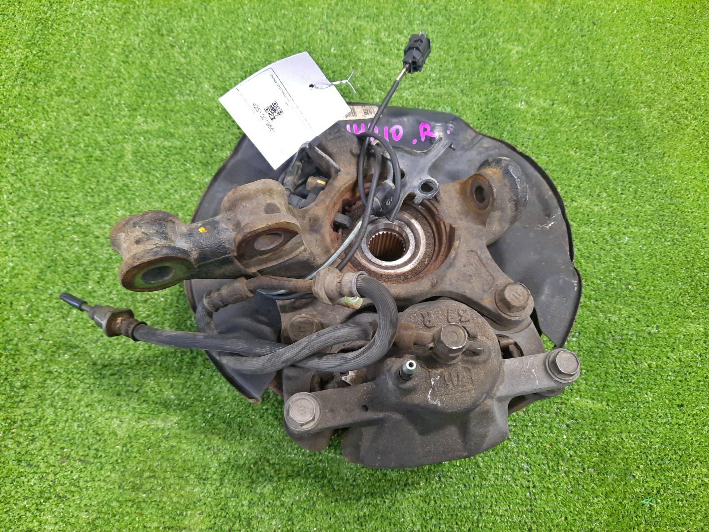 Ступица правая передняя TOYOTA AQUA NHP10 1NZ-FXE 3 ракурс