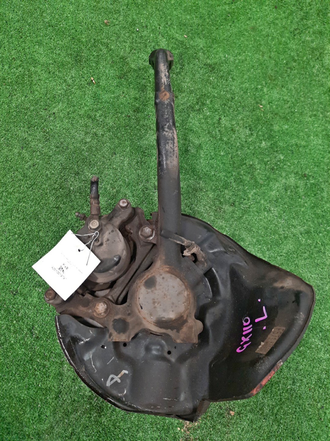 Ступица левая передняя TOYOTA BREVIS, CROWN, MARK II BLIT, PROGRES, ALTEZZA, VEROSSA, MARK II JCG10, JCG11, GS171, JZS175, JZS171, JZX110W, GX110W, GXE10, GX110, JZX110 1JZ-FSE, 2JZ-FSE, 1G-FE, 1JZ-GE, 2JZ-GE 3 ракурс