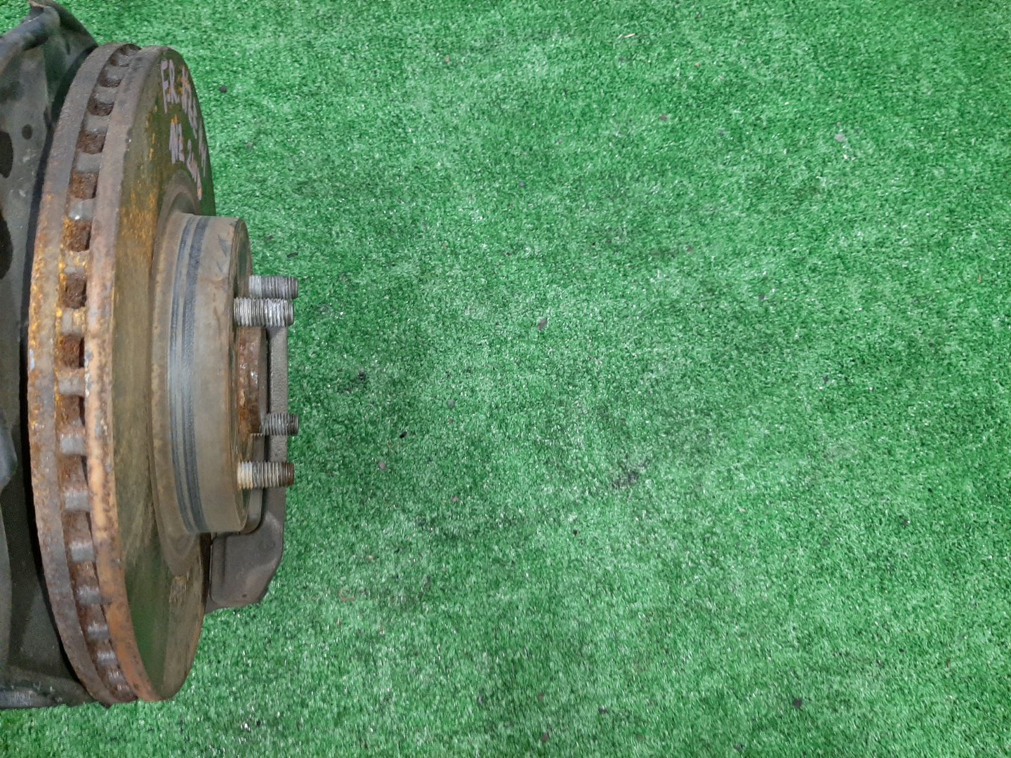 Ступица правая передняя TOYOTA AXIO, COROLLA FIELDER, COROLLA  AXIO, FIELDER NZE141, ZRE142, ZRE142G, NZE141G 1NZ-FE, 2ZR-FAE, 2ZR-FE 3 ракурс