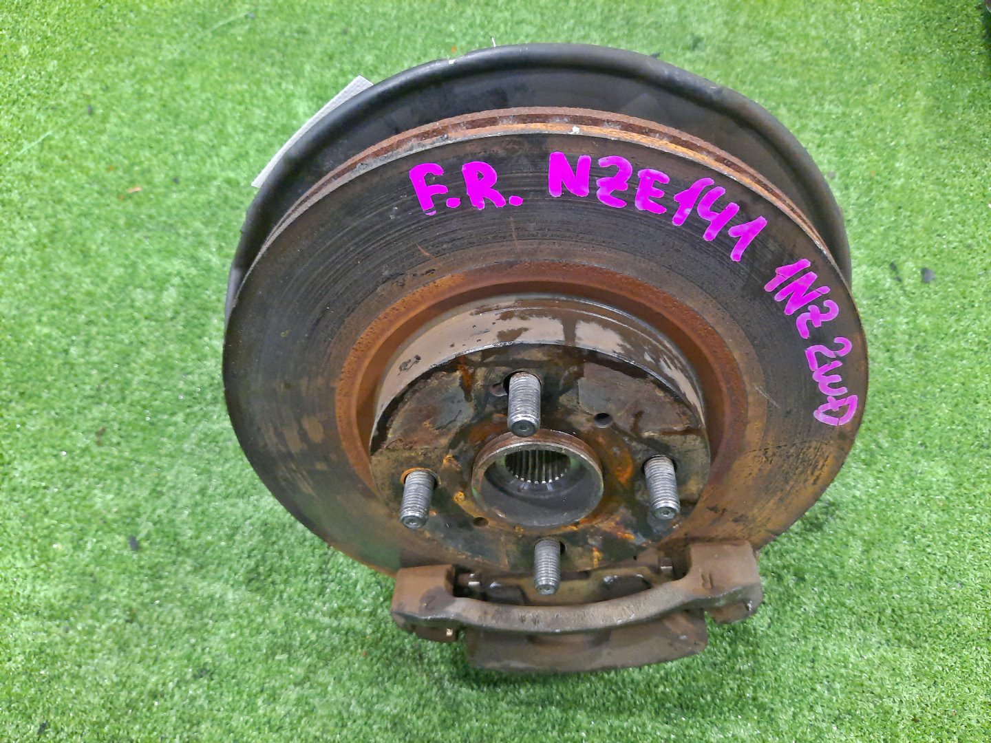 Ступица правая передняя TOYOTA AXIO, COROLLA FIELDER, COROLLA  AXIO, FIELDER NZE141, ZRE142, ZRE142G, NZE141G 1NZ-FE, 2ZR-FAE, 2ZR-FE 1 ракурс